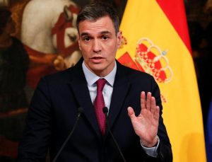 Parlamentoyu fesheden Sánchez’den konut hamlesi
