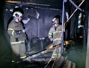 Safranbolu’da 200 yıllık konakta çıkan yangın söndürüldü, giriş katında hasar oluştu