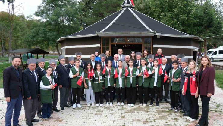 Samsun’da gaziler ile genç taekwondo sporcuları İyilik Var’da buluştu