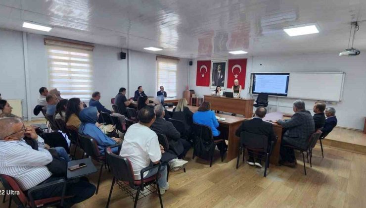 Sarıgöl’de eğitimcilere SORİ ve bağımlılıkla mücadele eğitimi verildi
