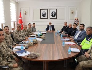 Siirt Kurtalan’da Kaymakam Salih Başara başkanlığında güvenlik toplantısı yapıldı