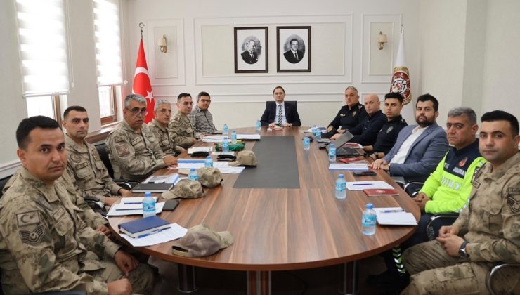 Siirt Kurtalan’da Kaymakam Salih Başara başkanlığında güvenlik toplantısı yapıldı