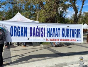 Sinop’ta meme kanseri standında erken teşhis için tarama ve KETEM bilgisi verildi