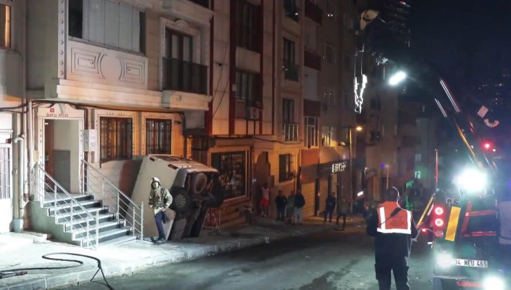Şişli’de pazarda manevra yapan minibüs bina boşluğuna düştü, sürücü yaralandı
