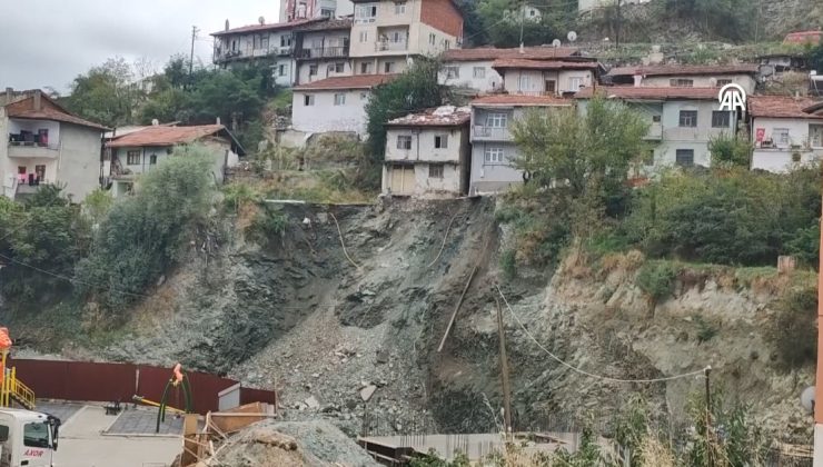 Tokat’ta inşaat kazısında mahalle yolun çöktü
