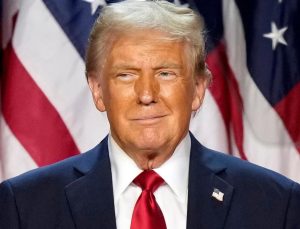 Trump, uzay politikası onayından 2 gün önce SpaceX’ten 1-5 milyon dolarlık senet aldı