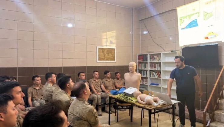 Uludere’de 66 jandarmaya sınır hattında uygulamalı ilk yardım eğitimi verildi