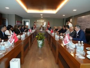 Ümit Özdağ, Antalya’da ANSİAD’ı ziyaret edip Başkan Ercan Özbek ile görüştü