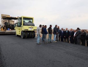 Vali Dr. Önder Bozkurt, Kılıç Köyü’nde KÖYDES asfalt çalışmalarını inceledi