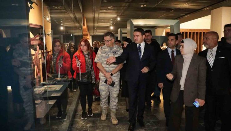 Vali Işın, Kütahya Müzesi’nde 62 bin 701 eserden 3 bin 300’ün sergilendiğini söyledi