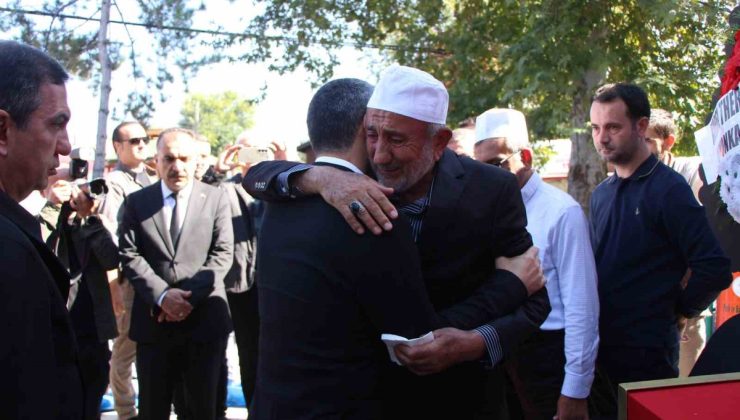 Vali Yardımcısı İhsan Ayrancı, Amasya Suluova’da gözyaşlarıyla toprağa verildi