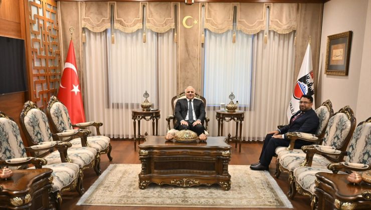 Vali Zorluoğlu, yeni İl Müftüsü Fakirullahoğlu’nu Valilik binasında ağırladı