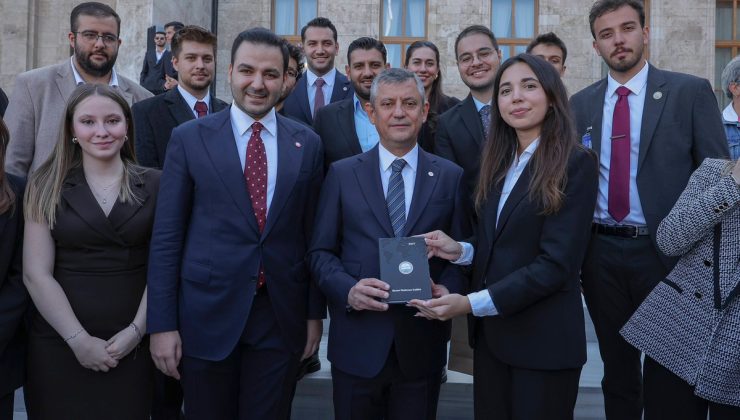 YENİ Partili Cem Aydın KYK bursunun 16 günlük yemeği karşılamasını eleştirdi