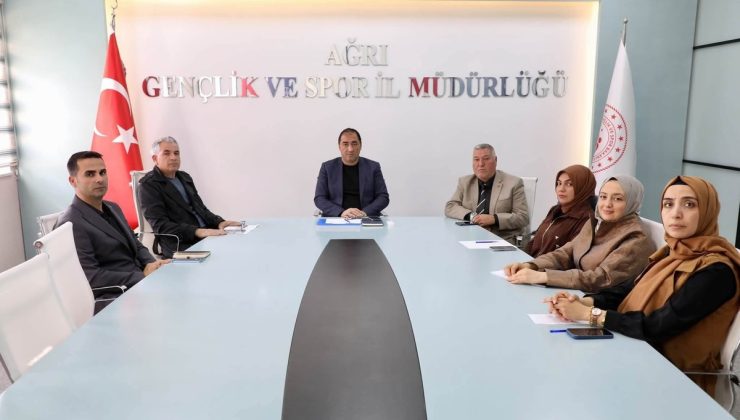 Yurt hizmetleri 81 ilin katılımıyla Bakan Bak başkanlığında değerlendirildi